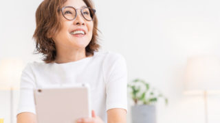 めなり極の口コミ評判は？選ばれる理由とスマホの目の疲れ対策を解説 