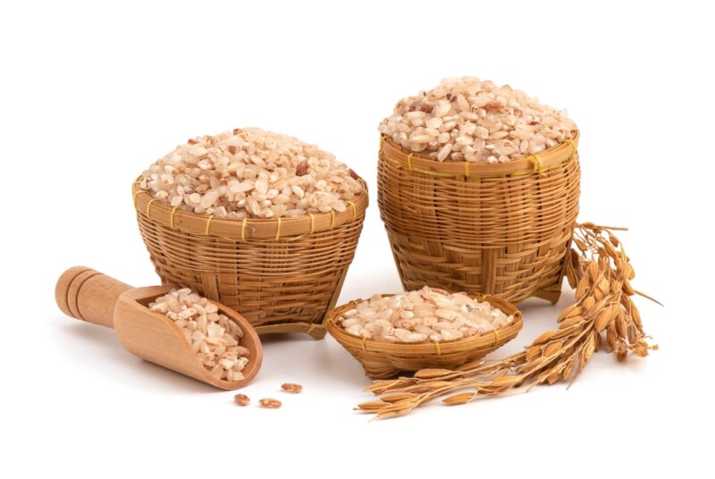 ストレスに負けない体づくりをサポートする、GABA含有量の高い玄米。自然由来の栄養源としてのイメージを強調したカット。